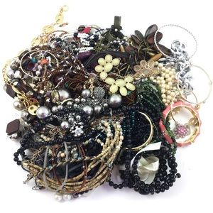 Costume Jewelry 4 lbs Lot Wearable Vintage Modern